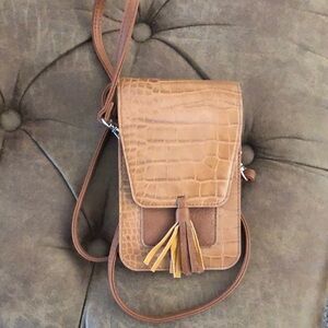 New crossover/shoulder small tan bag